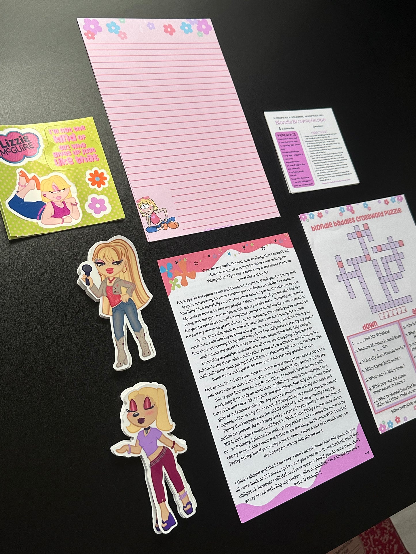 💌 PrettyCommittee ( Monthly Mail Club ! )